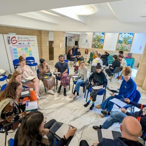 CMC pārstāvji papildina zināšanas par seksualitātes un attiecību tēmām darbā ar jaunatni