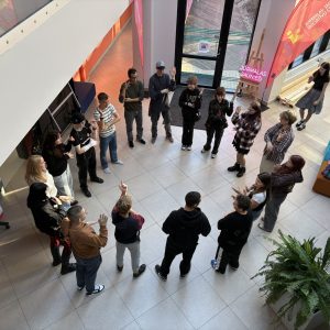 Jaunieši jūrmalā iepazīst Eiropas mobilitātes iespējas